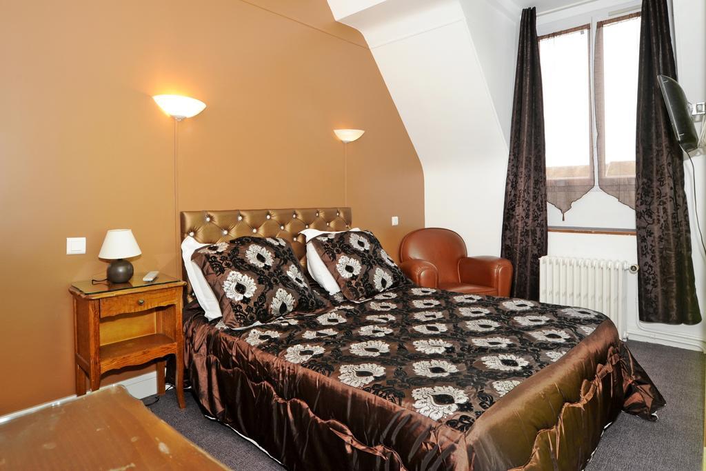 Hotel La Tour Sully-sur-Loire Zimmer foto