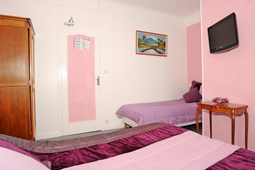 Hotel La Tour Sully-sur-Loire Zimmer foto